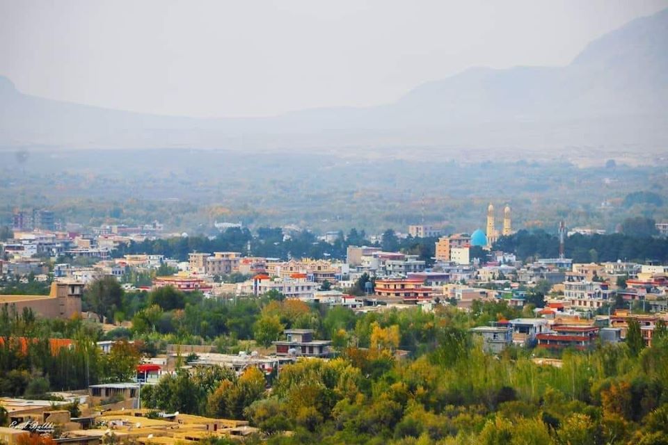 در انفجاری ماین در شهر ایبک سمنگان یک تن کشته و نه تن دیگر زخمی شدند