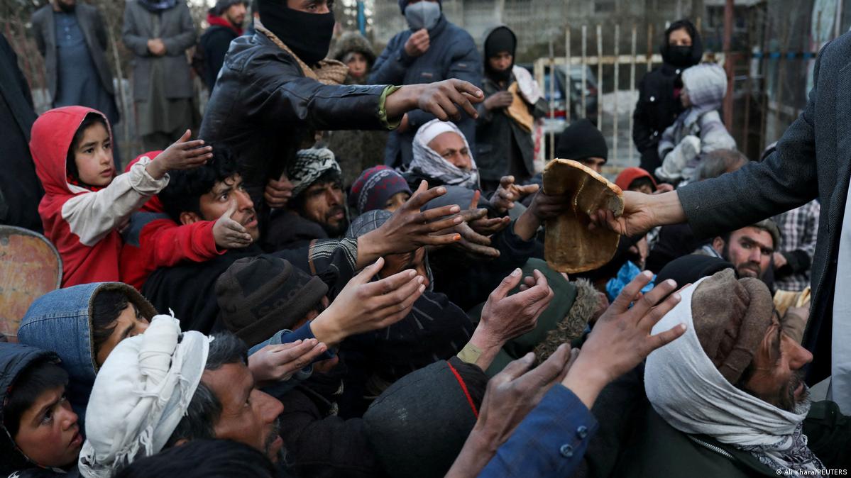 فقر در افغانستان از ۱۹ میلیون نفر به ۳۴ میلیون نفر رسیده است